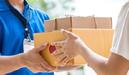 Bạn đang phân vân không biết lựa chọn Đơn Vị Vận Chuyển nào vừa tiết kiệm chi phí, vừa đảm bảo cho kiện hàng của mình được an toàn? CuBE Plastic sẽ giúp bạn điểm qua một vài Đơn Vị Vận Chuyển Uy Tín